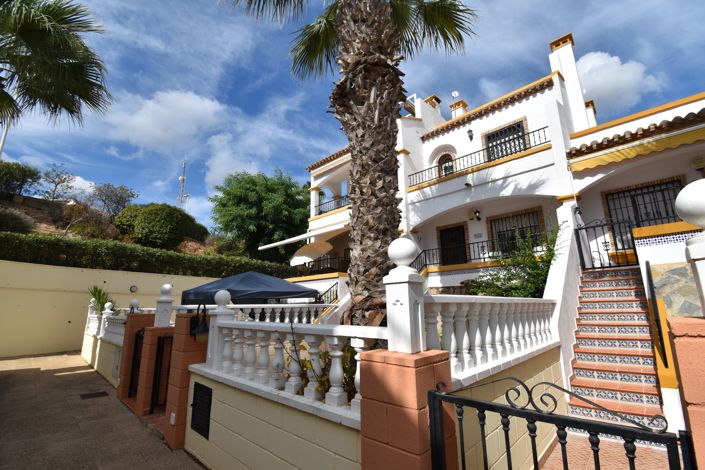 Image No.21-2 Bed Townhouse for sale