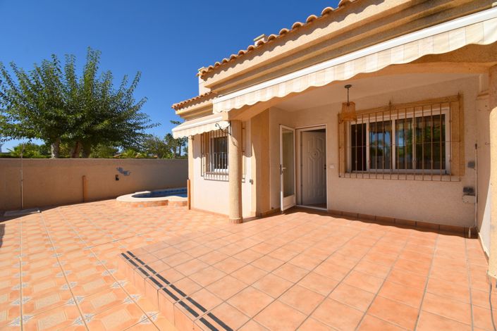 Image No.2-3 Bed Townhouse for sale