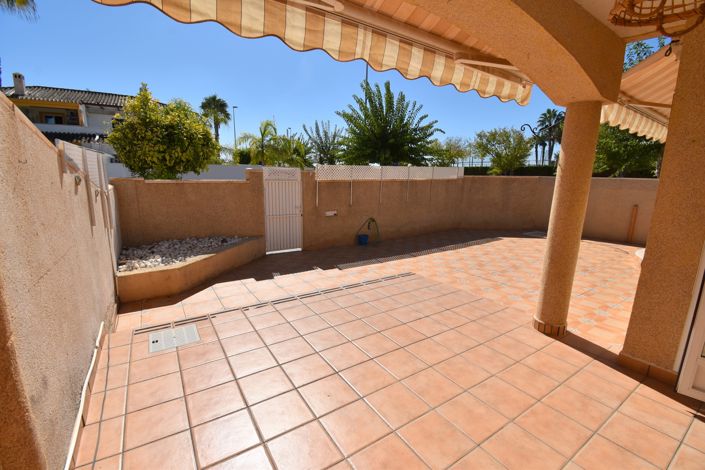Image No.23-3 Bed Townhouse for sale
