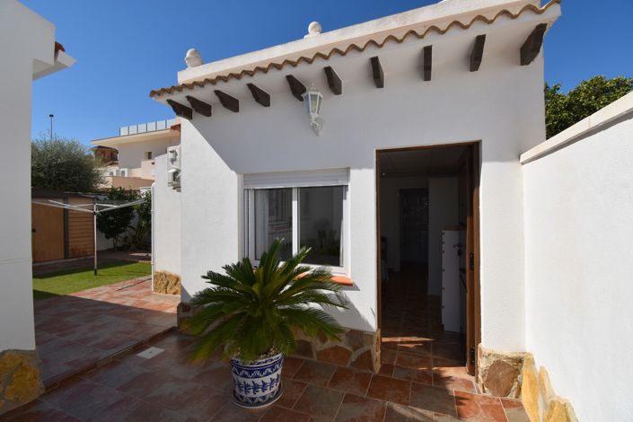 Image No.23-4 Bed Villa for sale