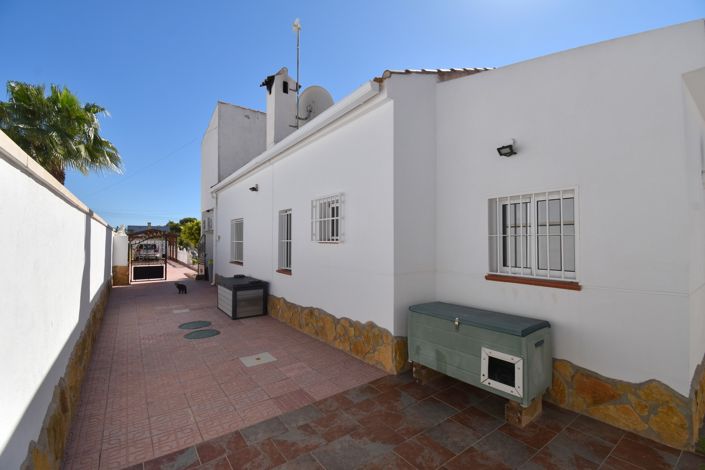 Image No.30-4 Bed Villa for sale