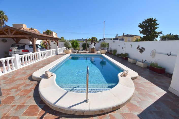 Image No.35-4 Bed Villa for sale