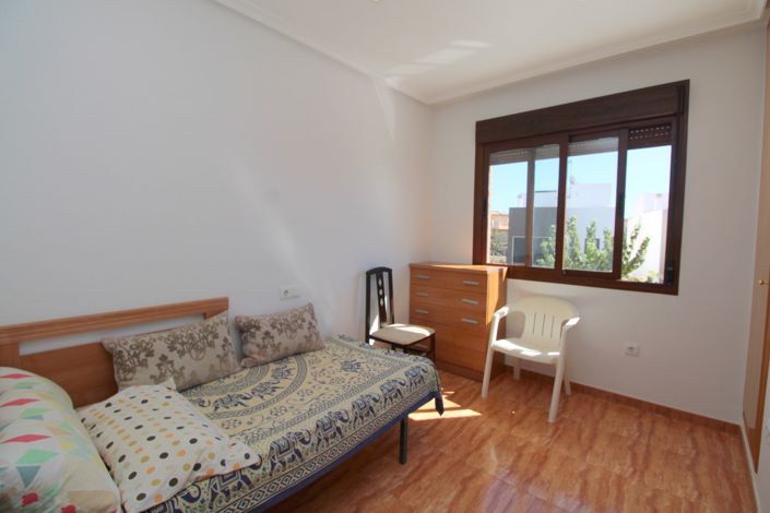 Image No.8-3 Bed Property for sale