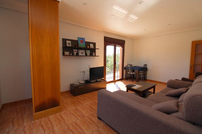 Image No.17-3 Bed Property for sale