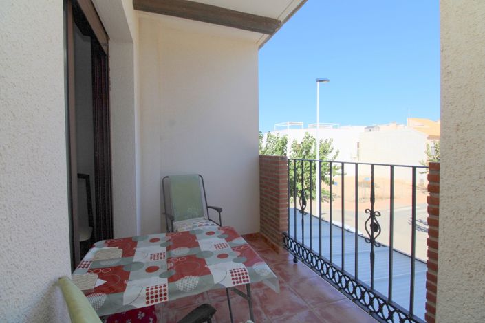 Image No.18-3 Bed Property for sale