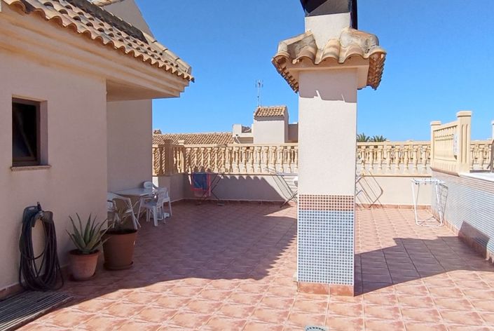Image No.20-3 Bed Property for sale