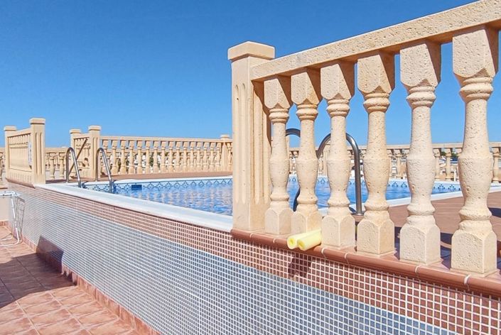 Image No.24-3 Bed Property for sale