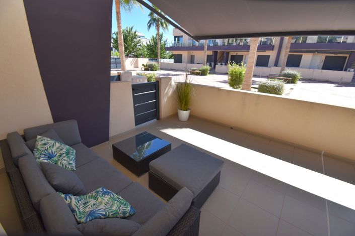 Image No.16-2 Bed Property for sale