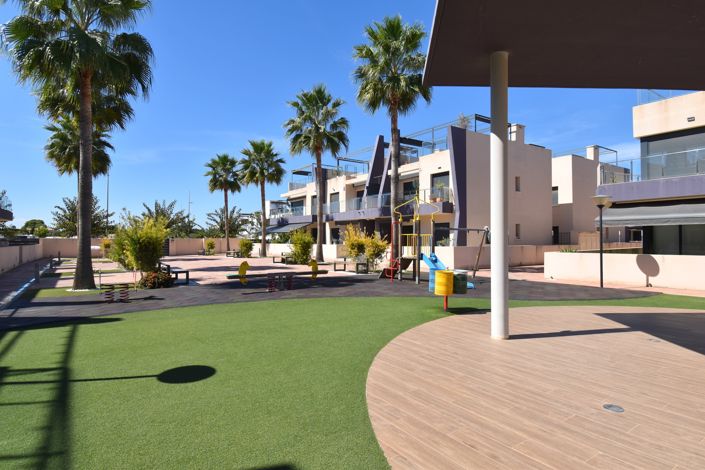 Image No.22-2 Bed Property for sale