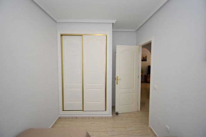 Image No.13-2 Bed Property for sale
