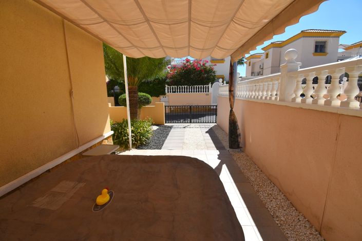 Image No.18-2 Bed Property for sale