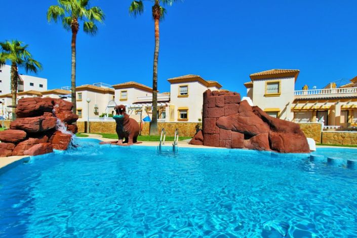 Image No.21-2 Bed Property for sale