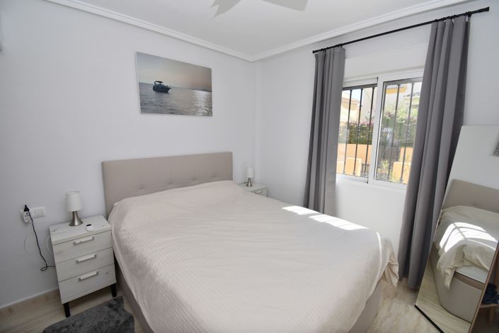 Image No.9-2 Bed Property for sale