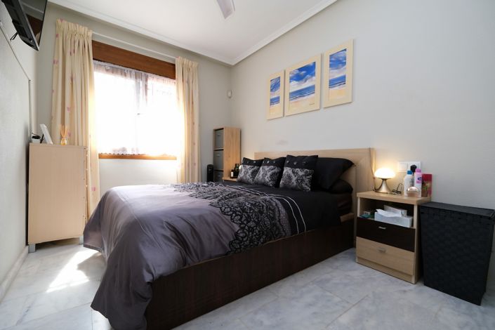 Image No.10-2 Bed Bungalow for sale
