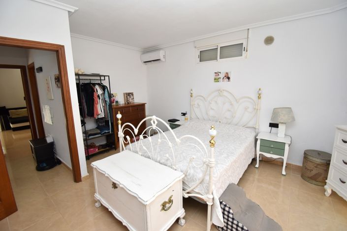 Image No.17-4 Bed Villa for sale