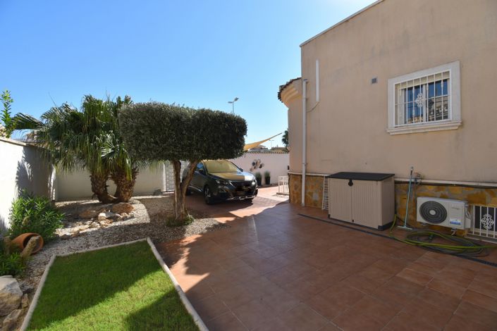 Image No.25-4 Bed Villa for sale
