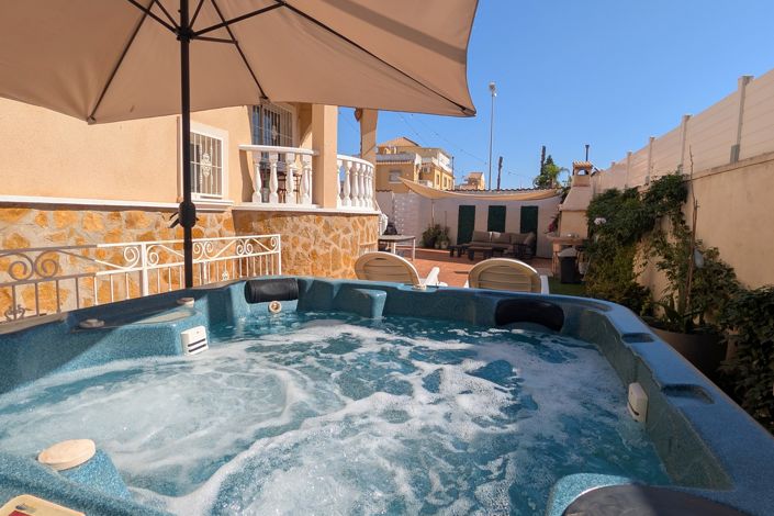 Image No.27-4 Bed Villa for sale