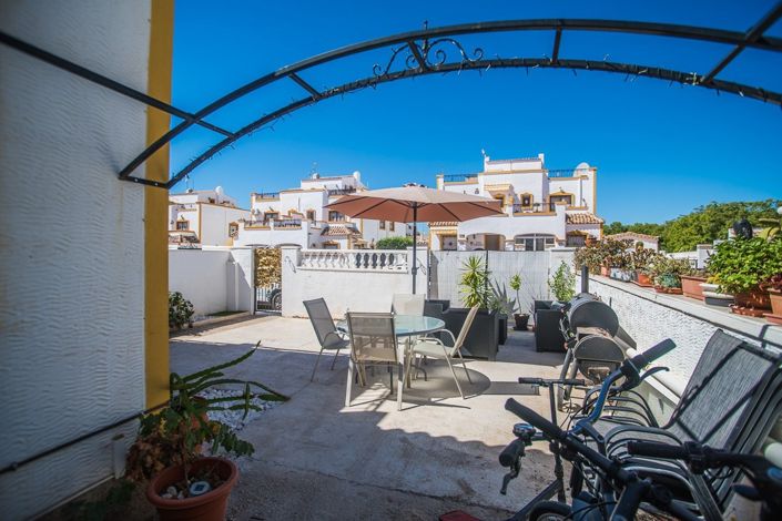 Image No.8-3 Bed Townhouse for sale