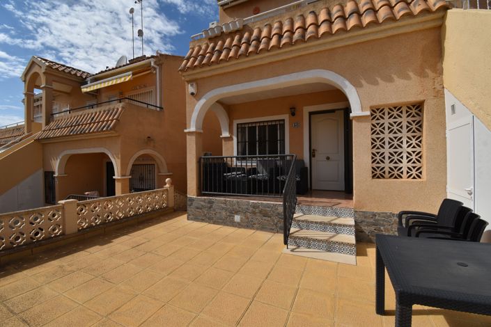 Image No.17-2 Bed Property for sale