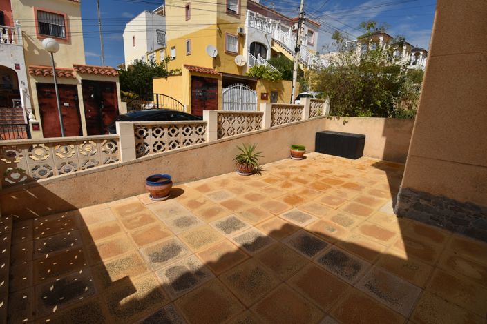 Image No.20-2 Bed Property for sale