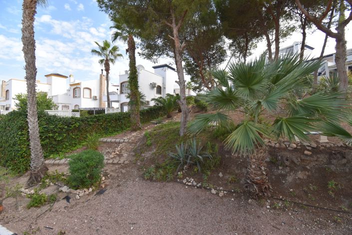 Image No.16-2 Bed Property for sale