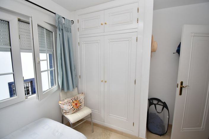 Image No.18-2 Bed Property for sale