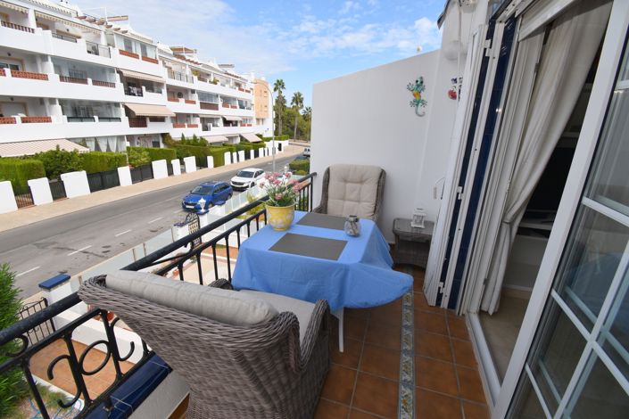 Image No.19-2 Bed Property for sale