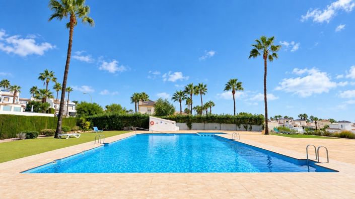 Image No.2-2 Bed Property for sale