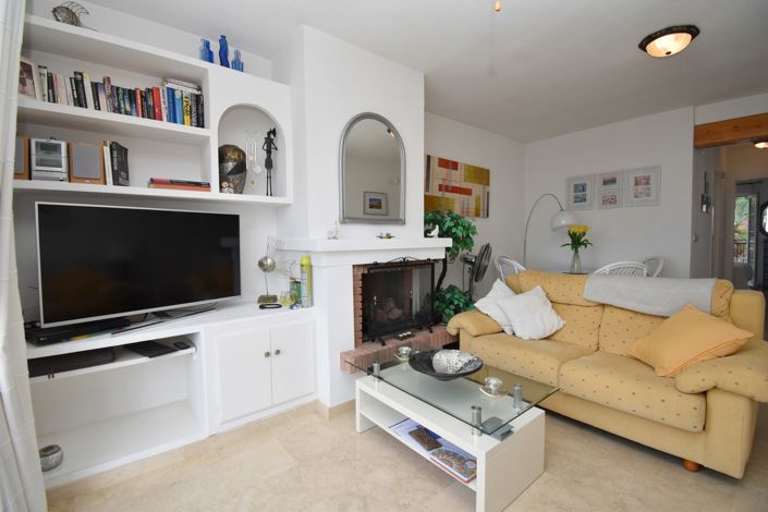 Image No.7-2 Bed Property for sale