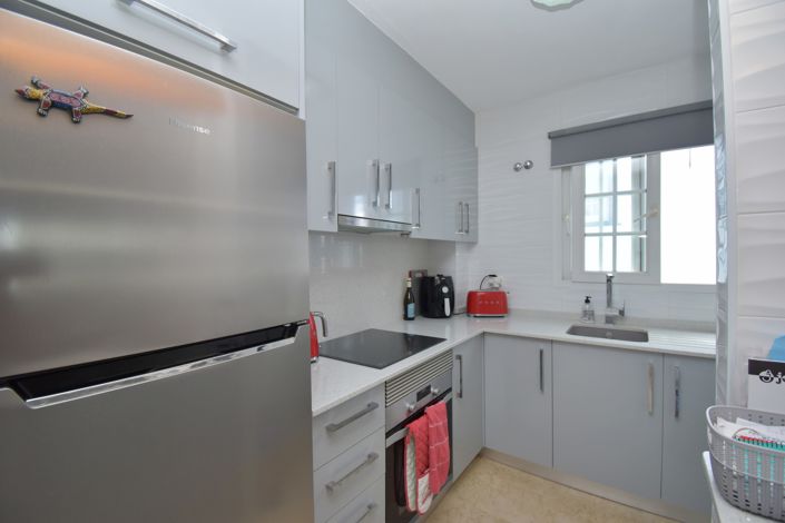 Image No.9-2 Bed Property for sale