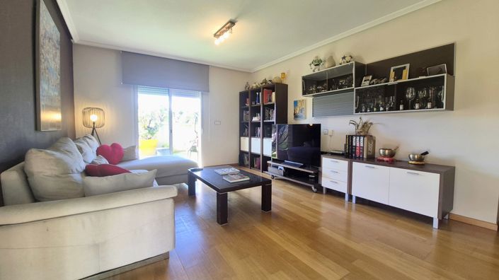 Image No.14-4 Bed Property for sale