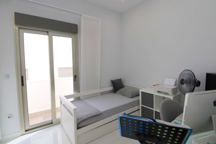 Image No.17-3 Bed Villa for sale