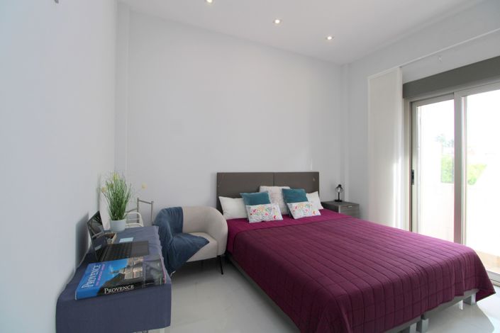 Image No.3-3 Bed Villa for sale