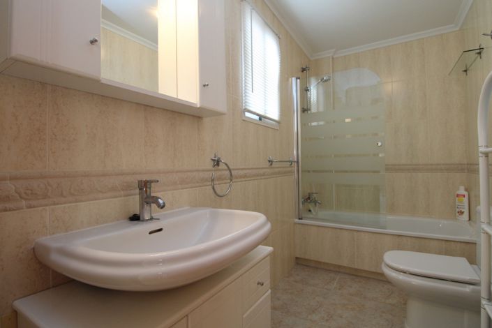 Image No.16-3 Bed Townhouse for sale