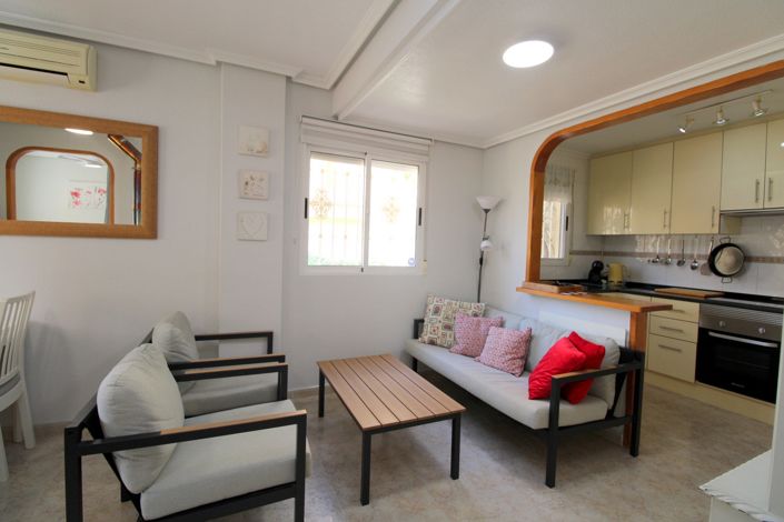 Image No.8-3 Bed Townhouse for sale