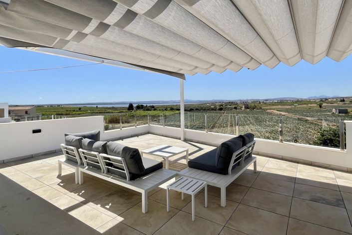 Image No.18-3 Bed Villa for sale