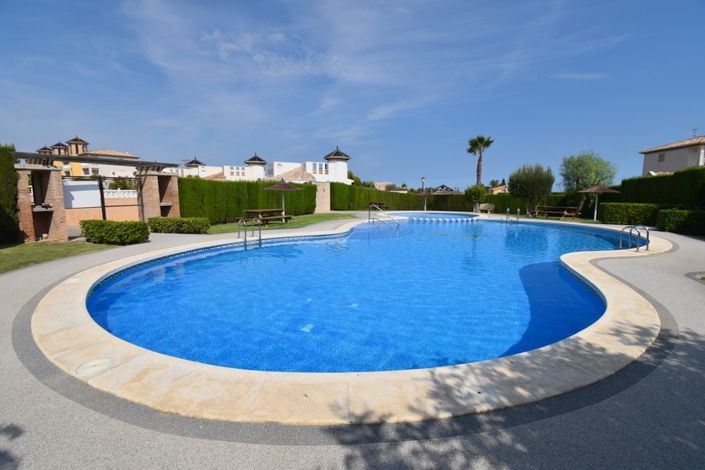Image No.2-2 Bed Townhouse for sale