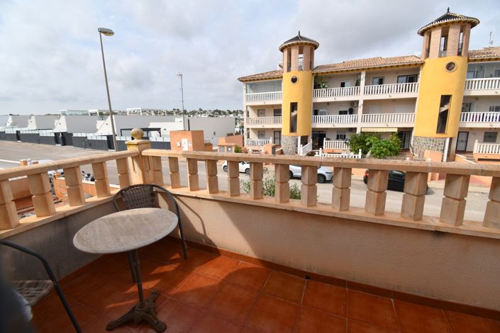 Image No.18-3 Bed Townhouse for sale