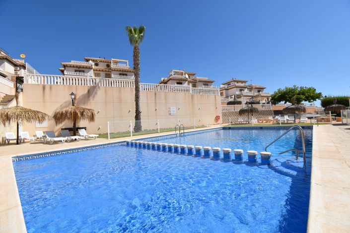 Image No.2-3 Bed Townhouse for sale