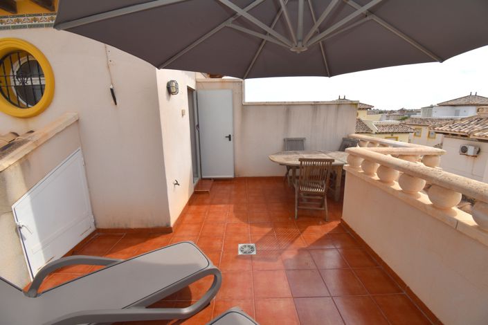 Image No.21-3 Bed Townhouse for sale