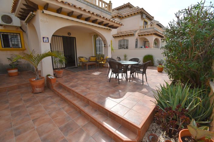 Image No.27-3 Bed Townhouse for sale