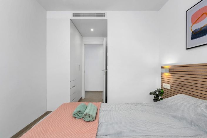 Image No.28-3 Bed Apartment for sale