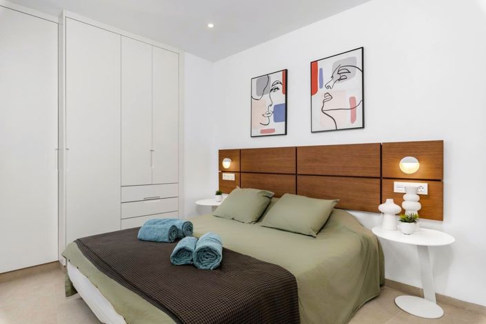 Image No.3-3 Bed Apartment for sale