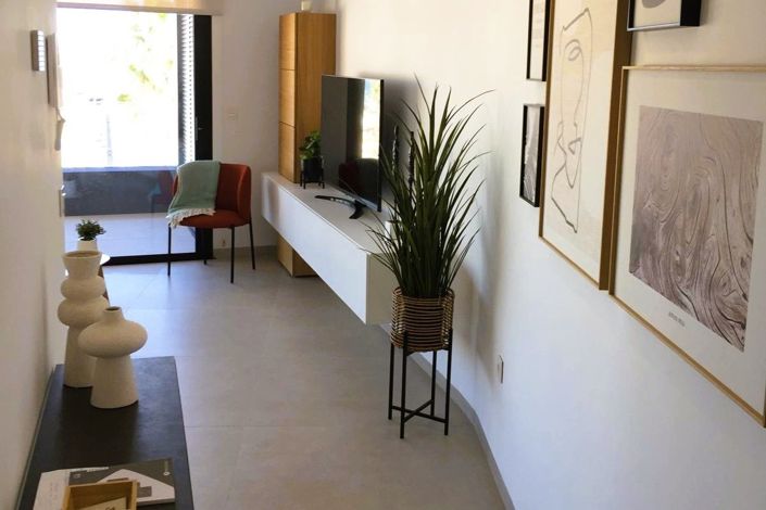 Image No.6-3 Bed Apartment for sale