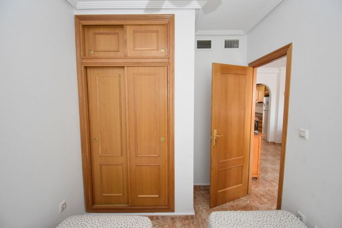 Image No.16-2 Bed Property for sale