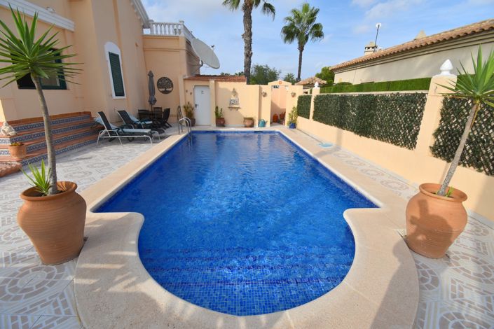 Image No.33-6 Bed Villa for sale
