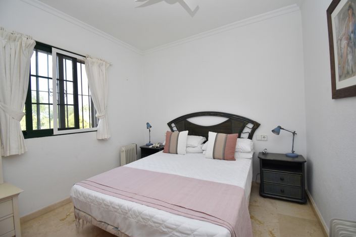 Image No.7-6 Bed Villa for sale