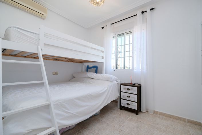 Image No.15-3 Bed Villa for sale