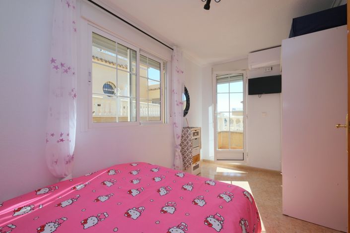 Image No.18-3 Bed Villa for sale