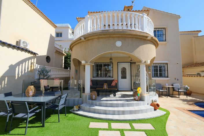Image No.25-3 Bed Villa for sale